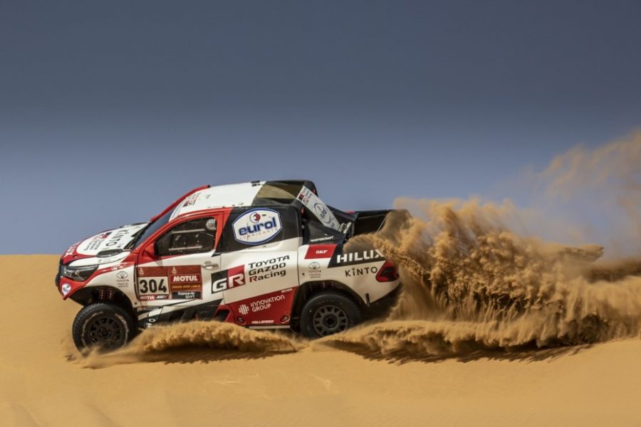Aquí la Toyota Hilux del Dakar 2021 4