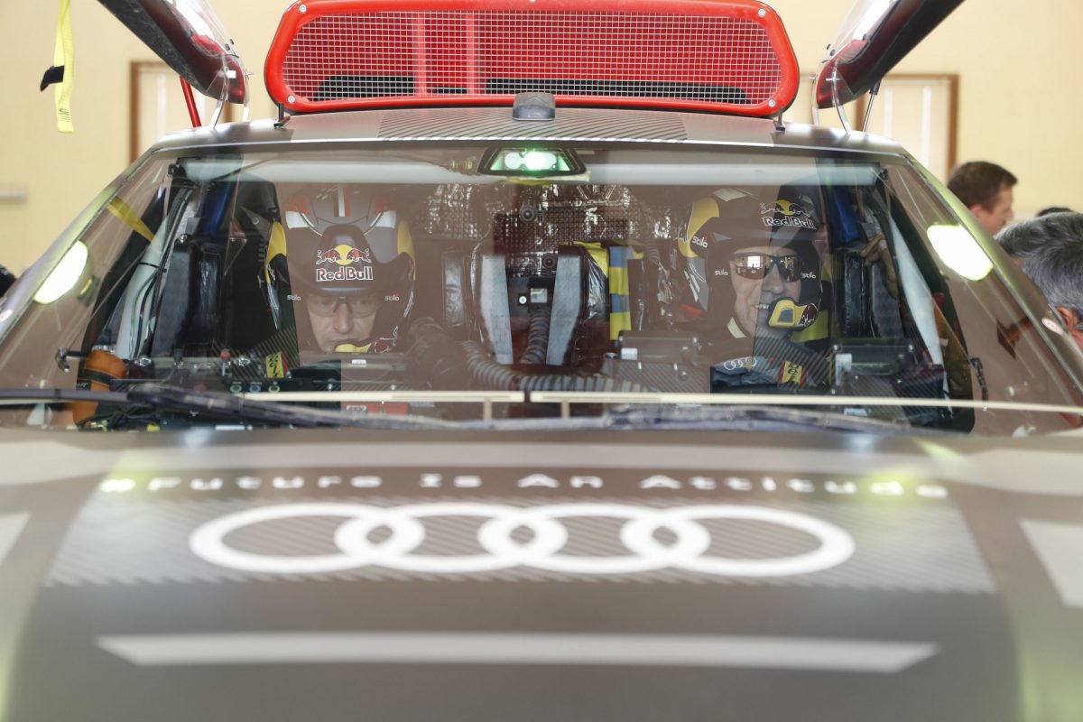 Audi prueba su vehículo Dakar en Marruecos