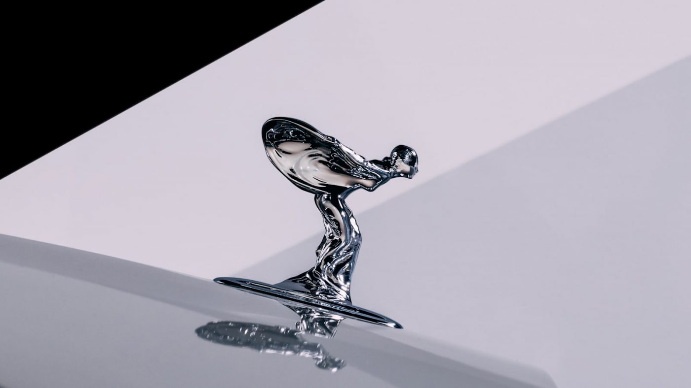 El Spirit of Ecstasy de Rolls-Royce revela su nueva forma 1