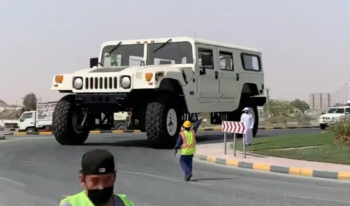 Este es el Hummer más grande del mundo