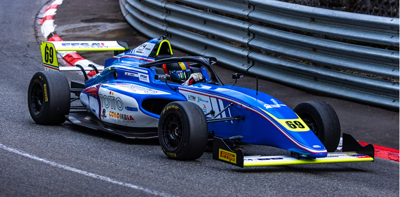 Doble Top 10 consiguió Jerónimo Berrío en el Campeonato Francés de F4 en Pau