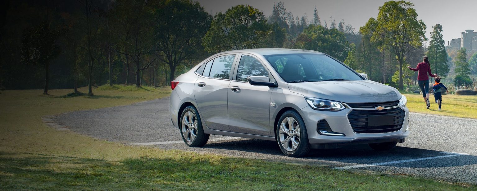 Los Chevrolet Onix y Tracker 2023 pierden Bluetooth y Android Auto