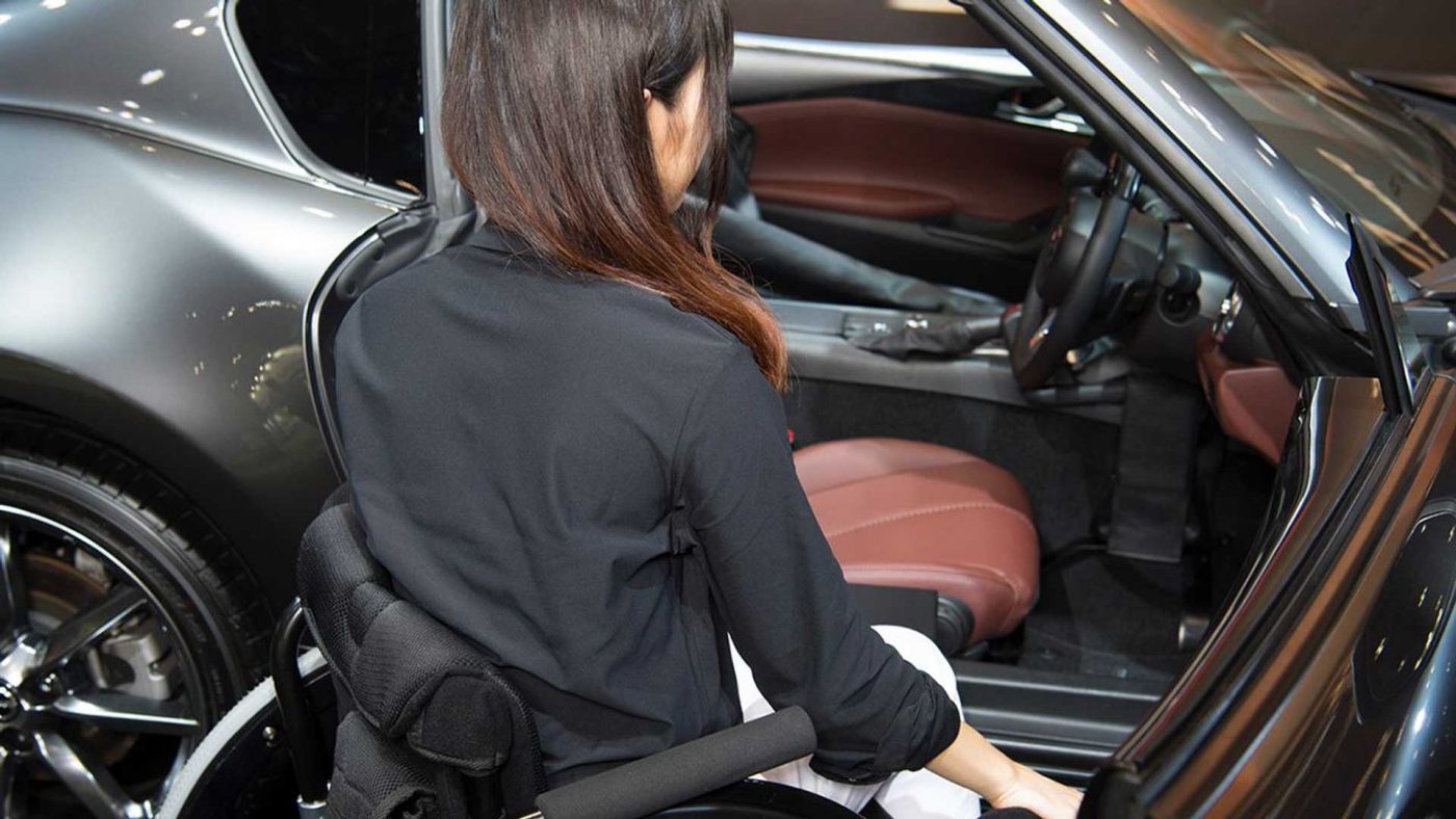 Mazda presenta una versión del Miata para personas discapacitadas