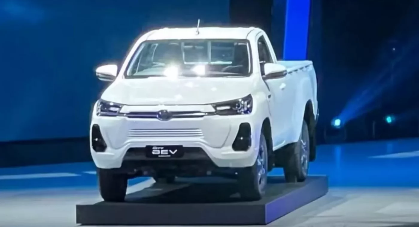 Toyota presenta la Hilux eléctrica concept en Tailandia