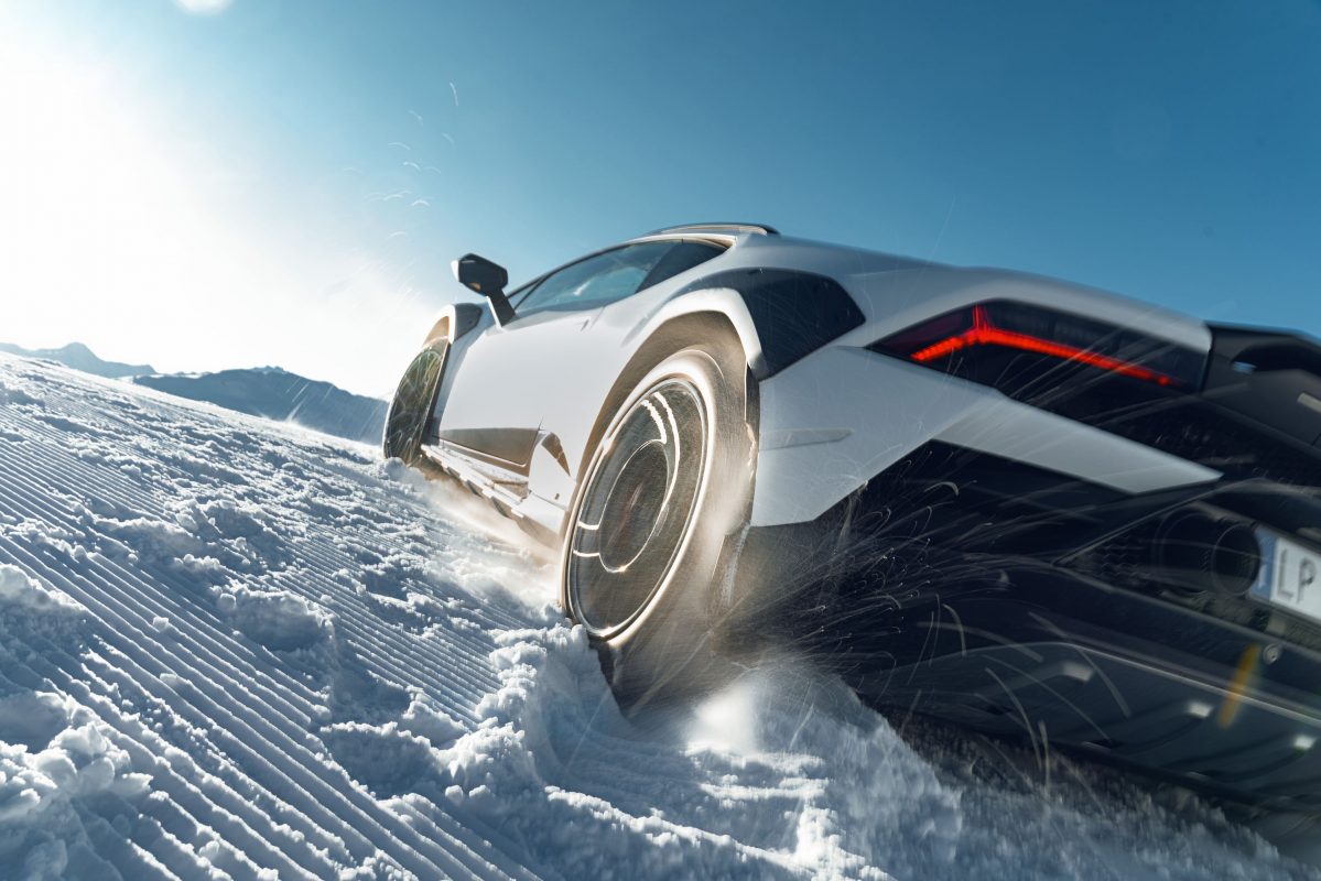 Lamborghini Huracan Sterrato, también puede con la nieve