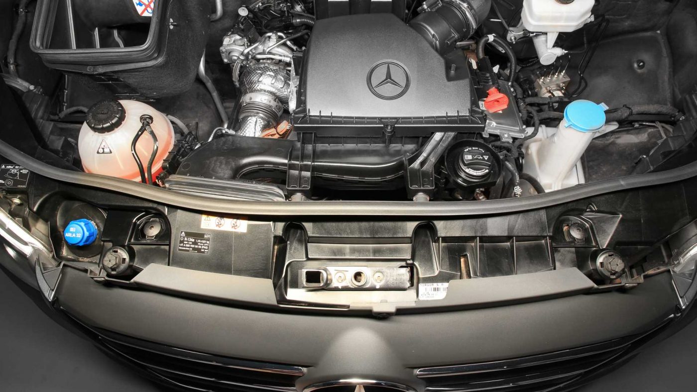 Mercedes estrena motor en la Sprinter que llegará a Colombia