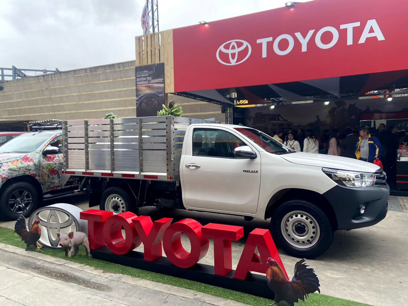 Toyota Hilux Cargomax, el trabajo es su fuerte 14