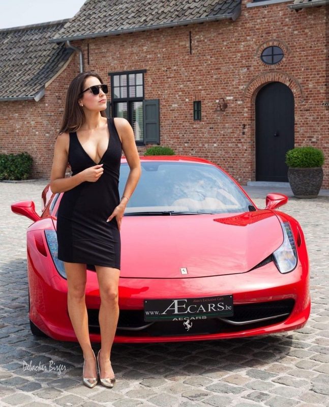Mujeres, grandes clientes de Ferrari en China 4