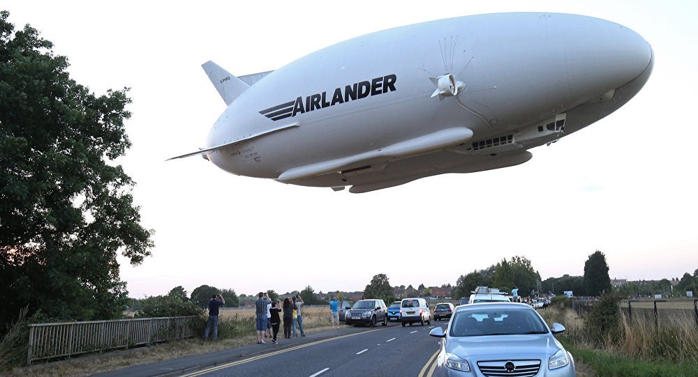 Airlander "Flying Bum", zeppelin que será una bestia militar 2