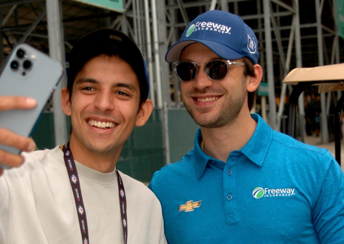Daniel Suárez y sus amigos de la NASCAR 8