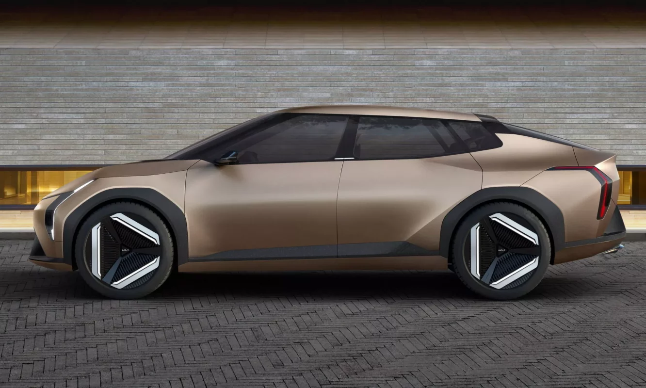 Kia EV4 Concept, el heredero eléctrico del Stinger 3