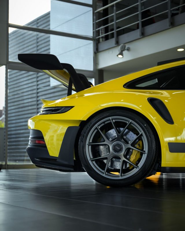 1900 millones!! el precio del Porsche 911 GT3 RS para Colombia 2
