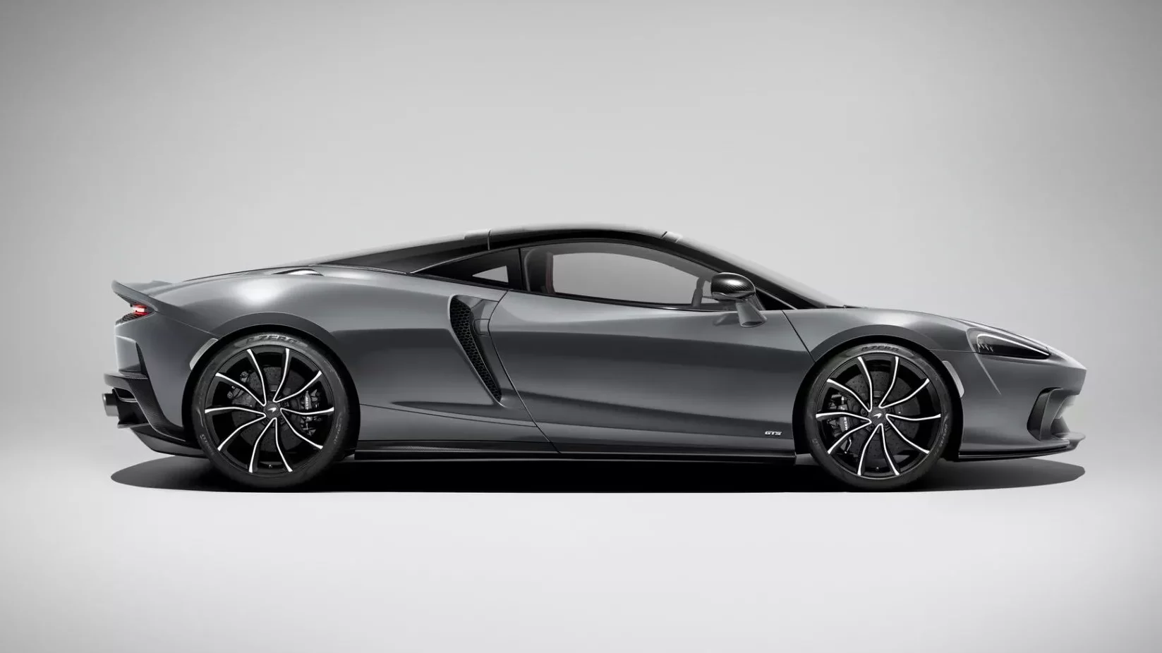 Nuevo McLaren GTS: más potencia y menos peso 3