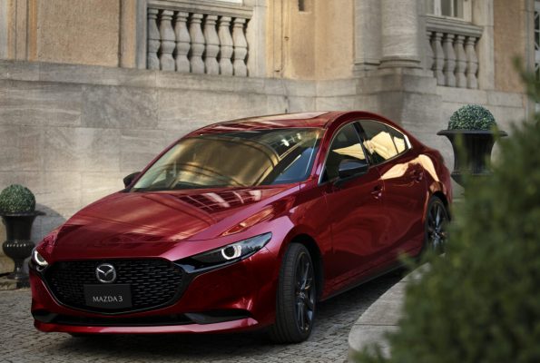 Mazda Colombia estrena su Carbon Edition en Mazda3 y CX-30 32
