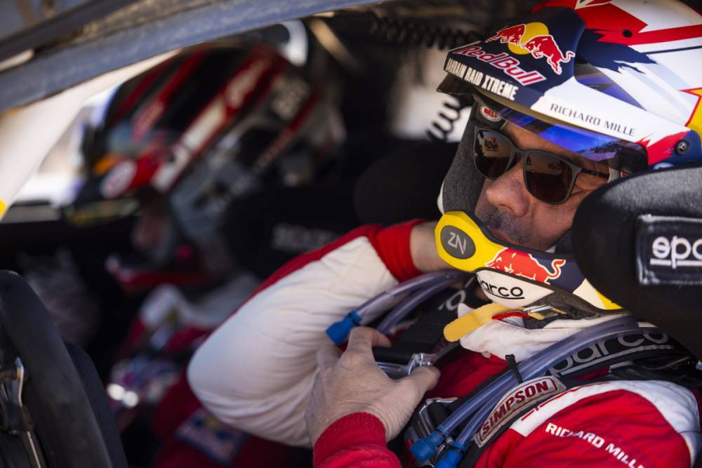 Loeb se embolsilla la cuarta etapa del Dakar 1
