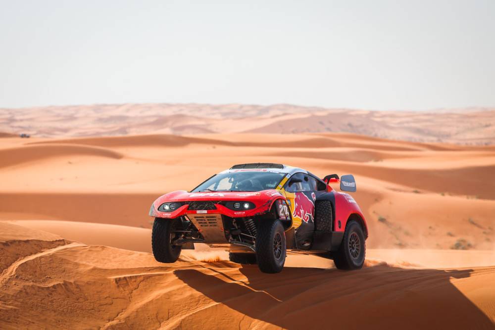 Loeb se perdió y Audi no afloja en el Dakar 2