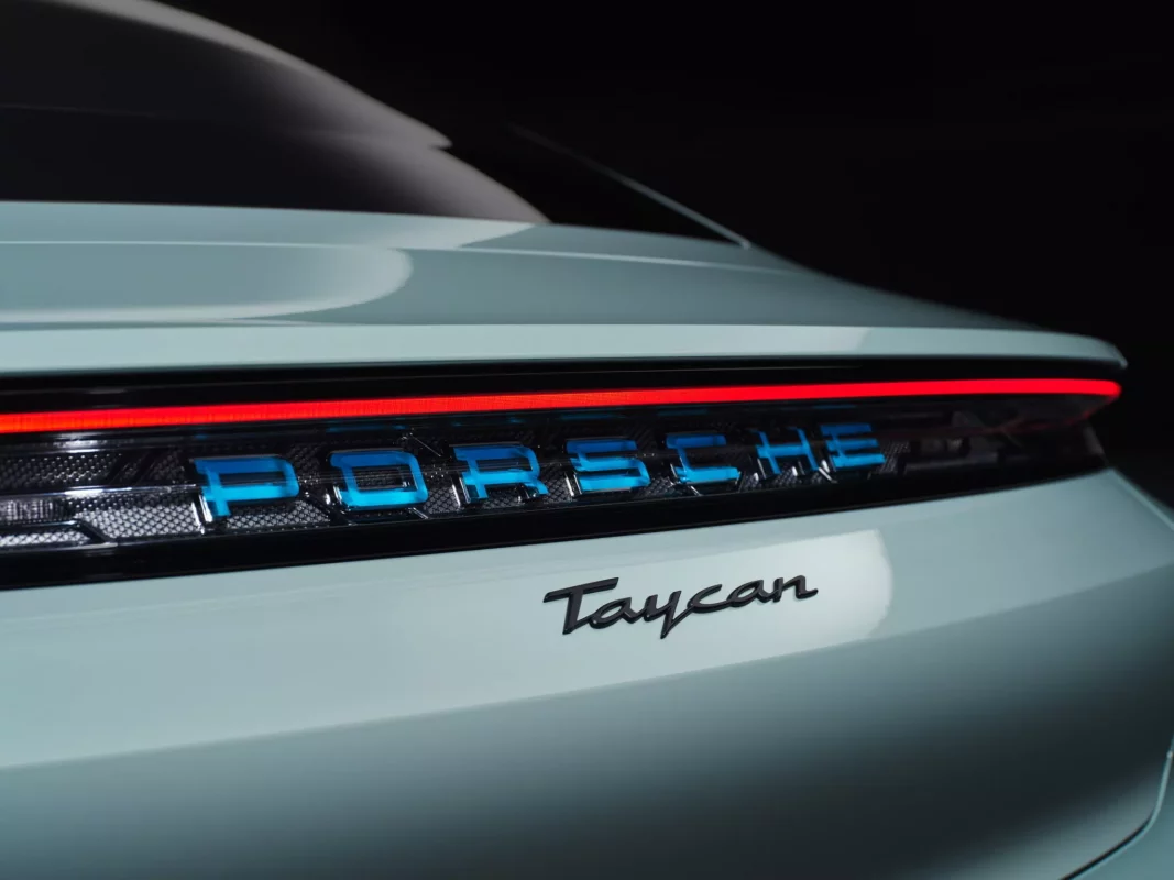 Taycan Turbo S 2025, el Porsche de producción más potente y rápido de la historia 5