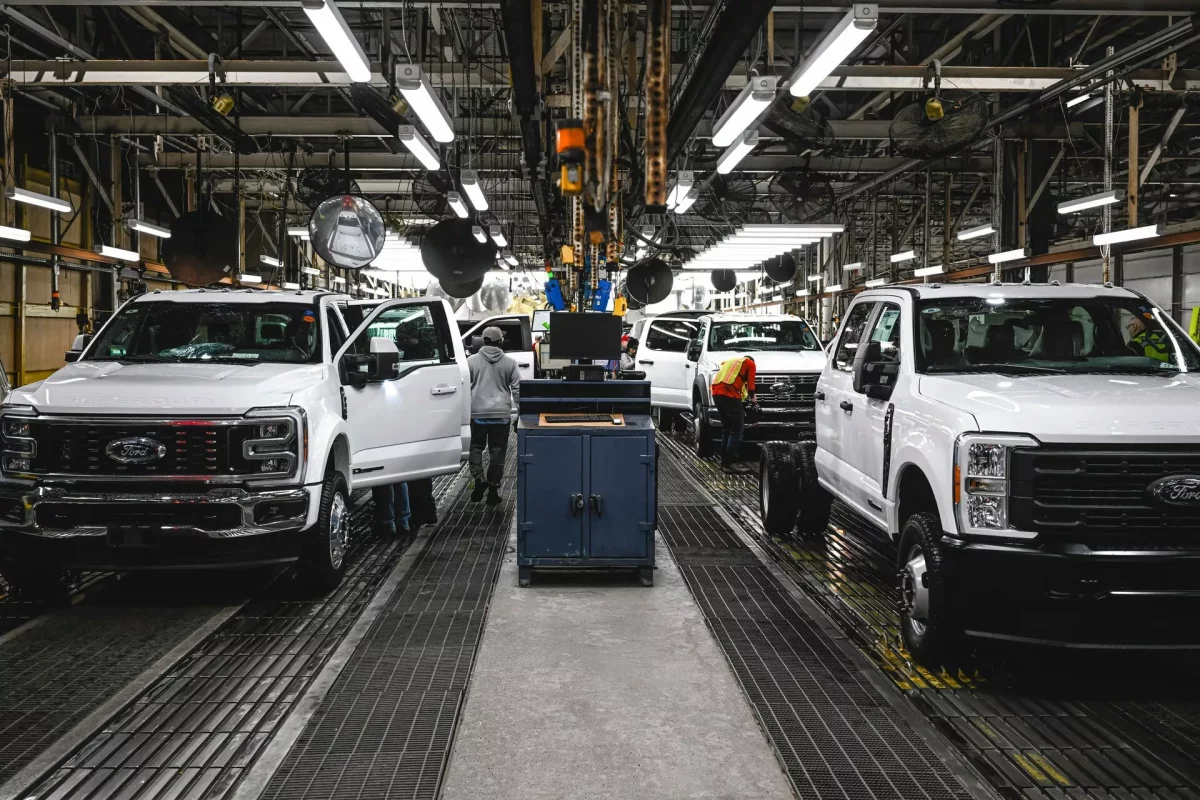 Por las huelgas en EE.UU, Ford evalúa la sede de sus fábricas 3