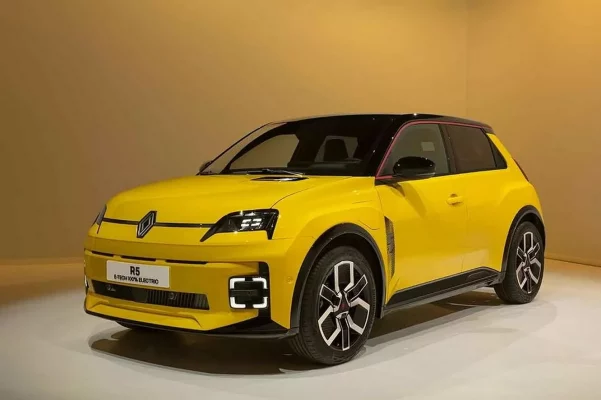 Primicia: Así es el definitivo Renault 5 EV 1