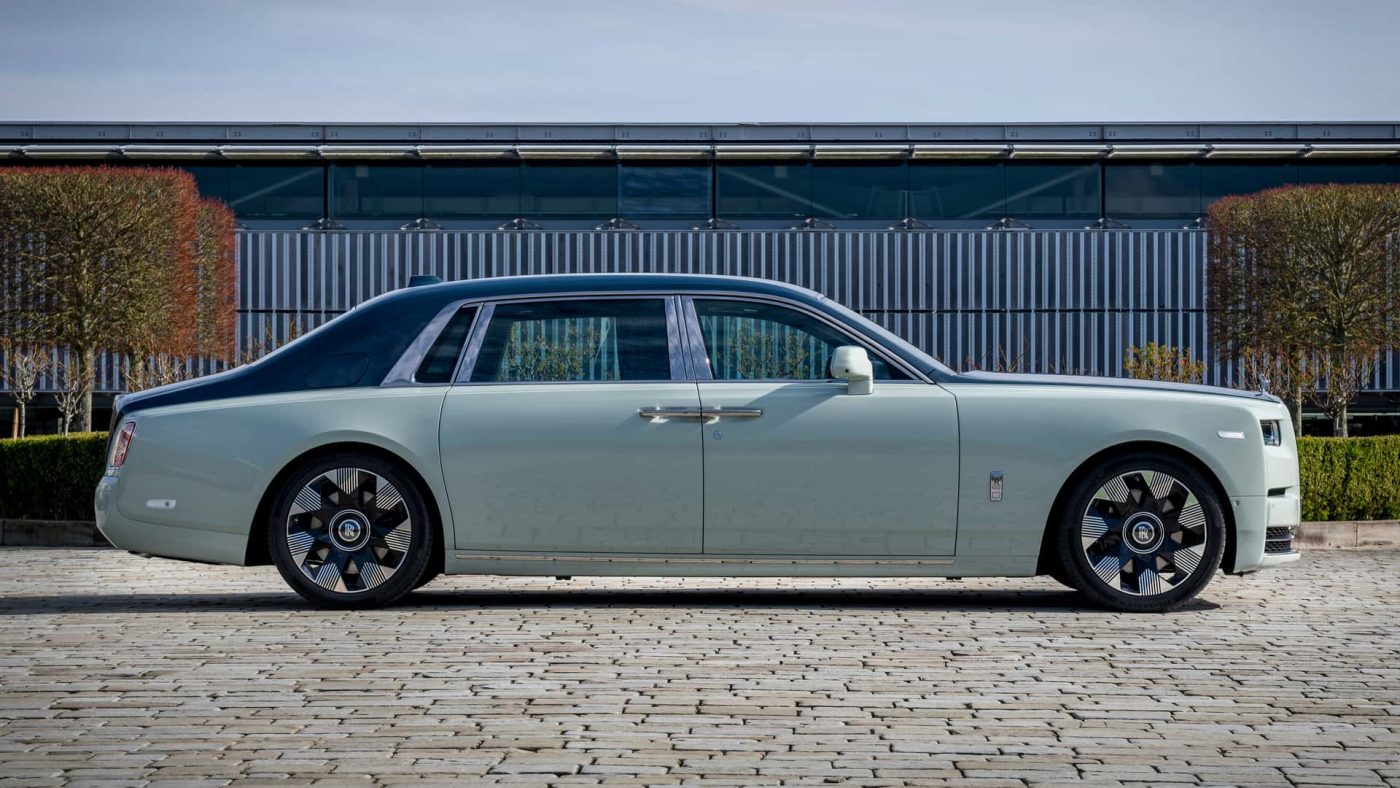 Rolls-Royce presenta tres estrellas únicas en China 4