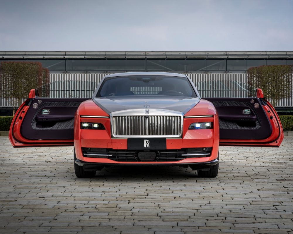 Rolls-Royce presenta tres estrellas únicas en China 1